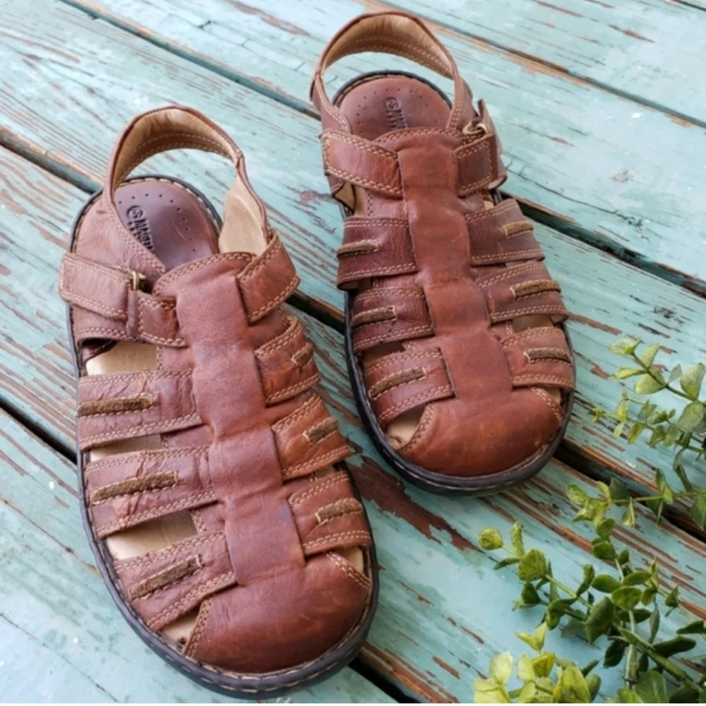 Magellan Outdoors Brown Leather Fisherman Sandals Men’s 11 Excellent Condition